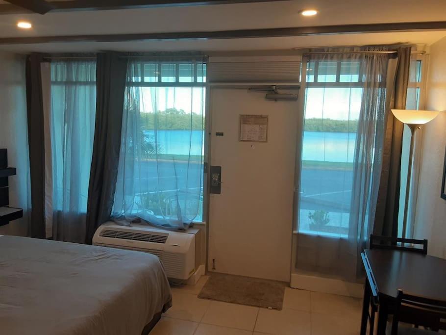 River Delight,Studio109, Beach & Pool Steps Away + Wifi รัสกิน ภายนอก รูปภาพ